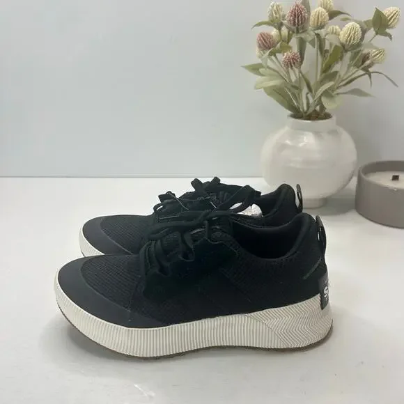Sorel Out N About III Low Top Sneakers Black NL4860-010 Women 6 NWOB - Picture 1 of 9